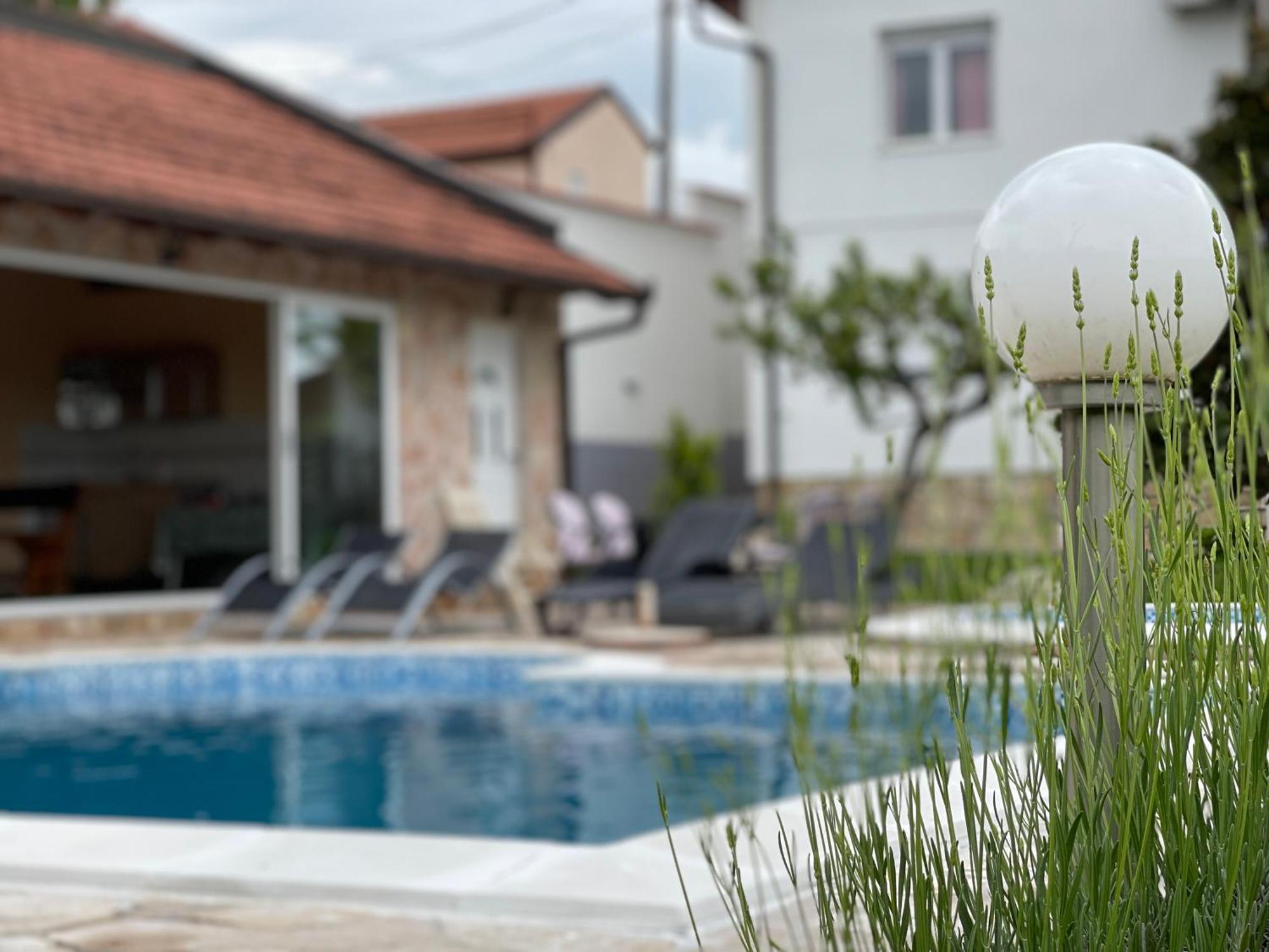 Sunny Apartment With Swimming Pool Stolac 外观 照片