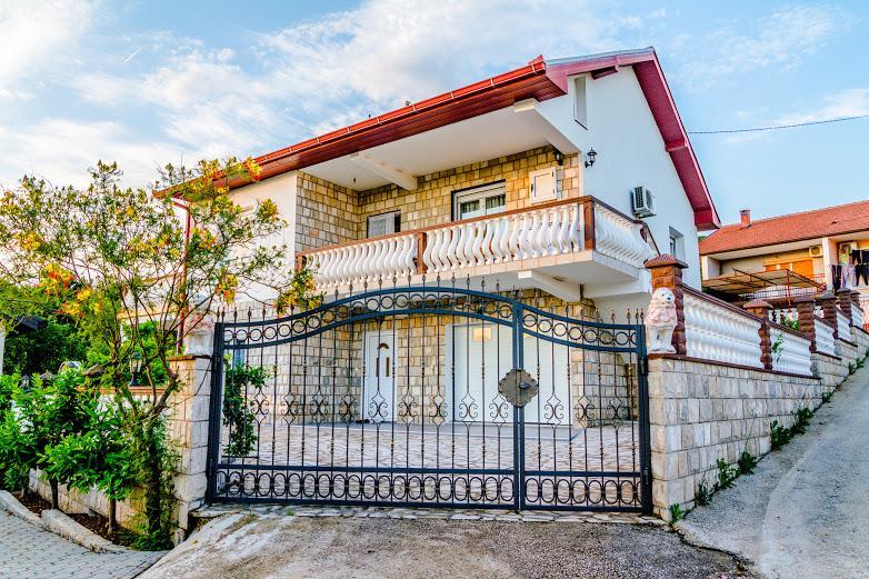 Sunny Apartment With Swimming Pool Stolac 外观 照片